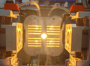 “專(zhuān)精特新企業(yè)”朗普光電—16 年深耕特種光源，賦能科研紅外線加熱全場(chǎng)景需求